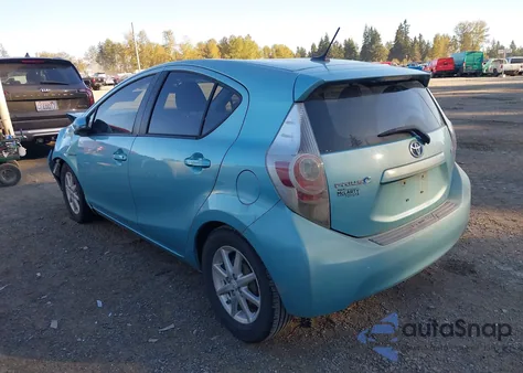 2014 Toyota Prius C Three из США, поврежденный, VIN JTDKDTB33E1067473